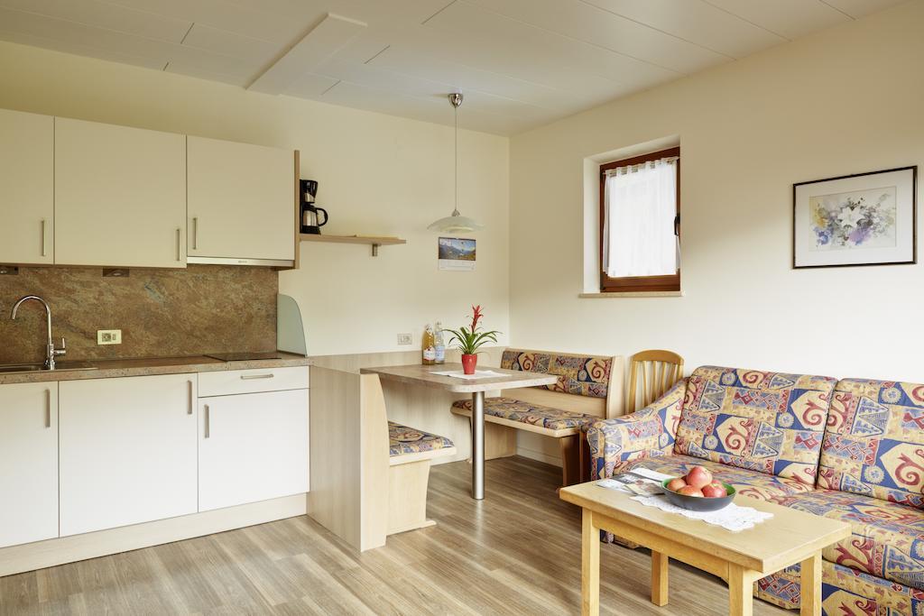 Ferienwohnungen Haus Christine リフィアーノ 部屋 写真